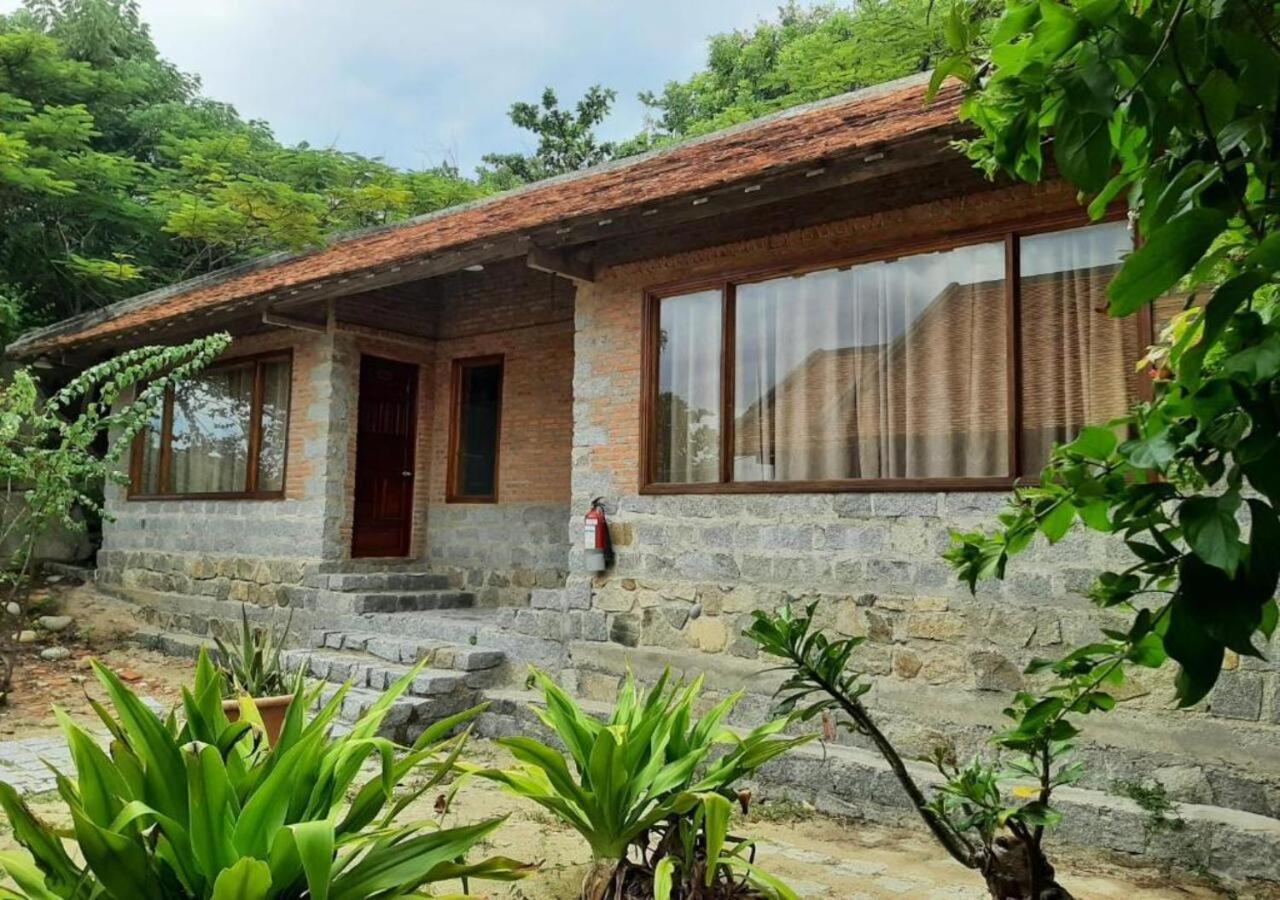 Wild Beach Boutique Resort Ниньфуок Экстерьер фото